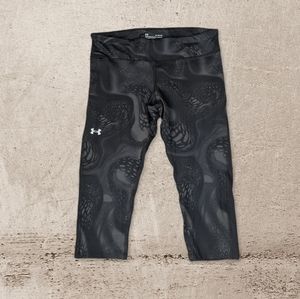 Under Armour Patterned Heatgear Compression Capri Leggings